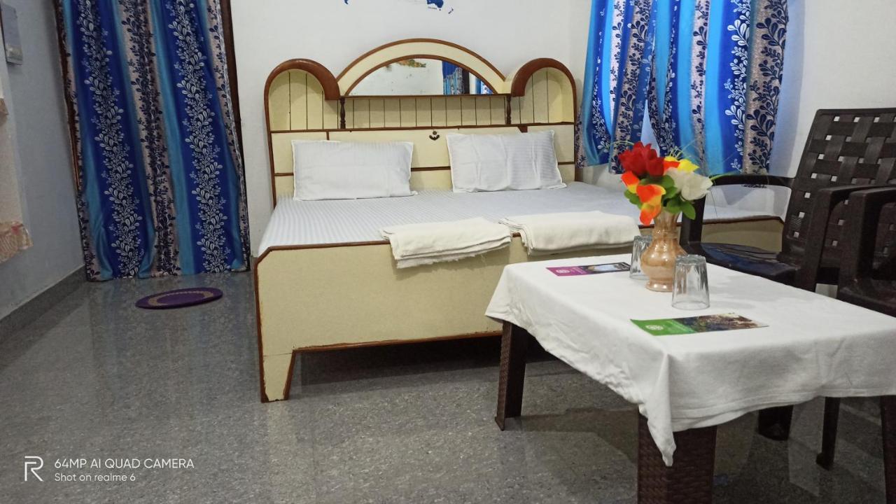 Hostel Buddha Khajurāho Cameră foto