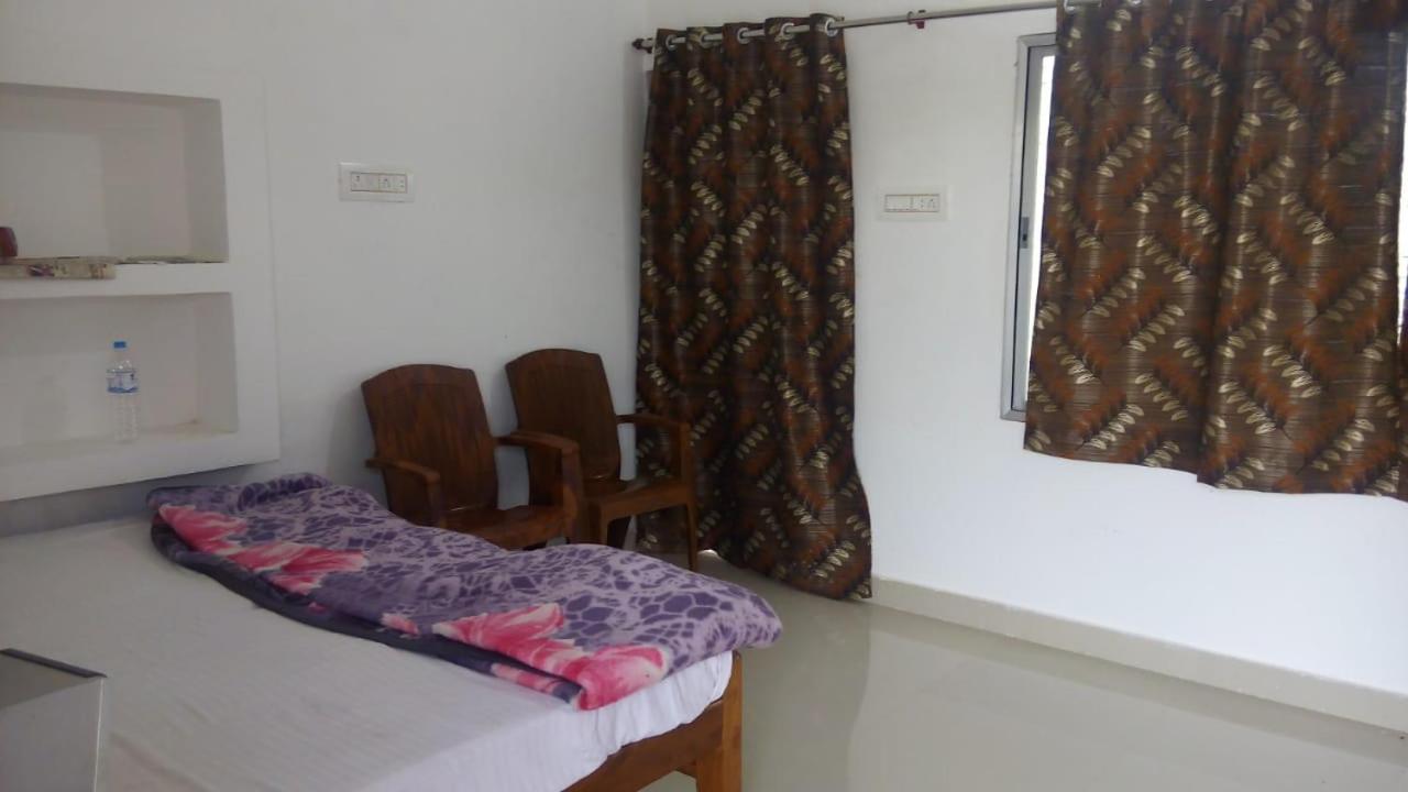 Hostel Buddha Khajurāho Cameră foto